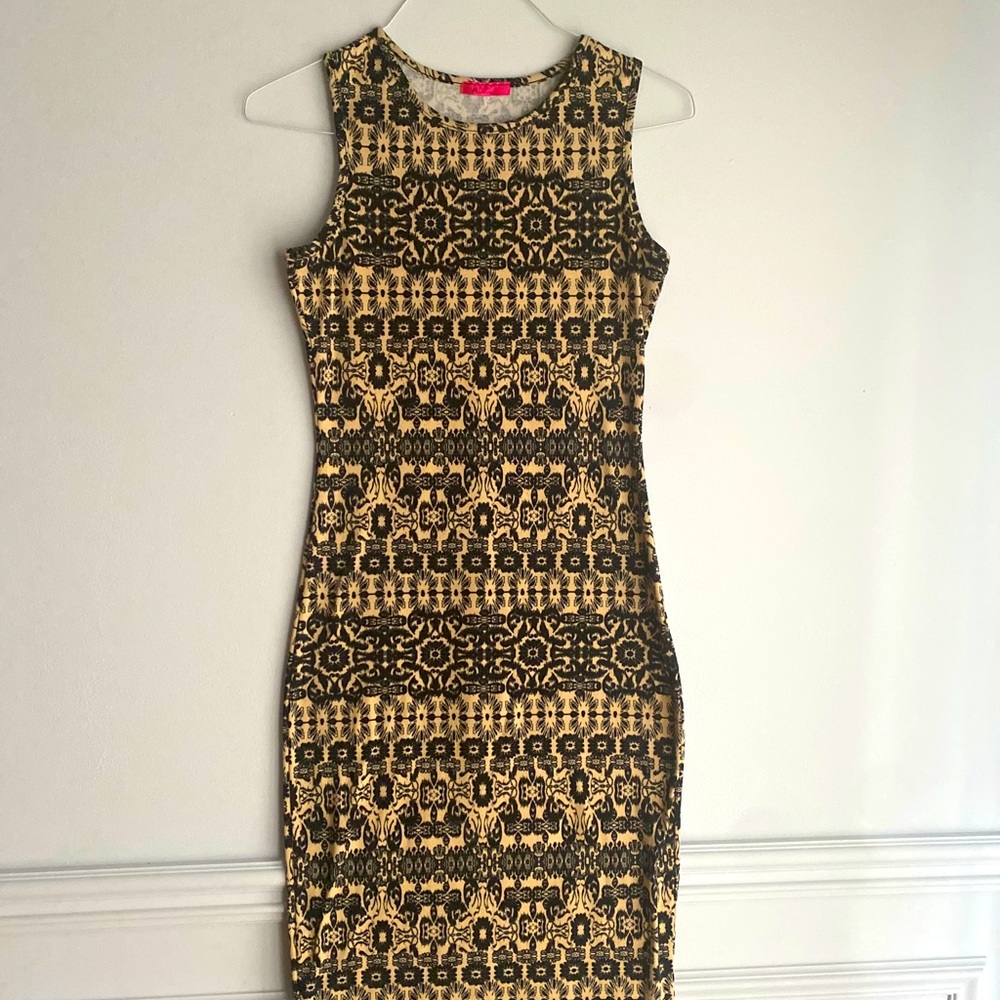 Analogy bodycon black and cream print midi dress